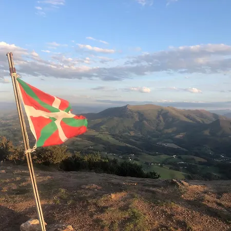 Ursuya 3 Etoiles De Plain-pied Idealement Situe 아파트 *