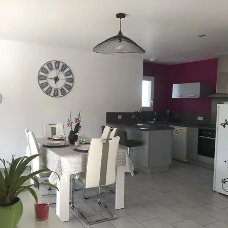 Appartement Ursuya 3 Etoiles De Plain-pied Idealement Situe Hasparren