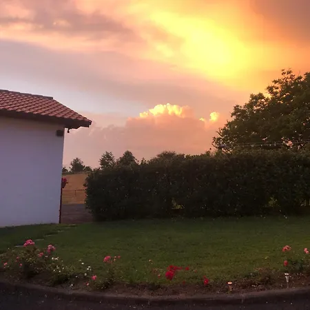 Ursuya 3 Etoiles De Plain-pied Idealement Situe * 阿斯帕朗